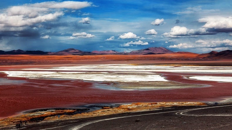 Si Danau Merah : Danau Colorada atau Red Lagoon atau Laguna Colorada