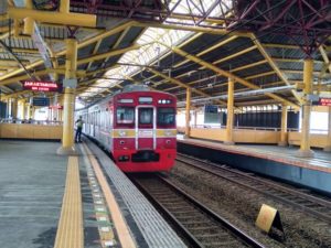 Cara Menuju Jatinegara Dari Serpong Menggunakan Commuter Line