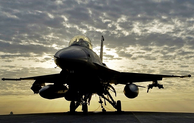 [Foto] F-16 Fighting Falcon / Viper : Indonesia Juga Punya Sampai sekarang